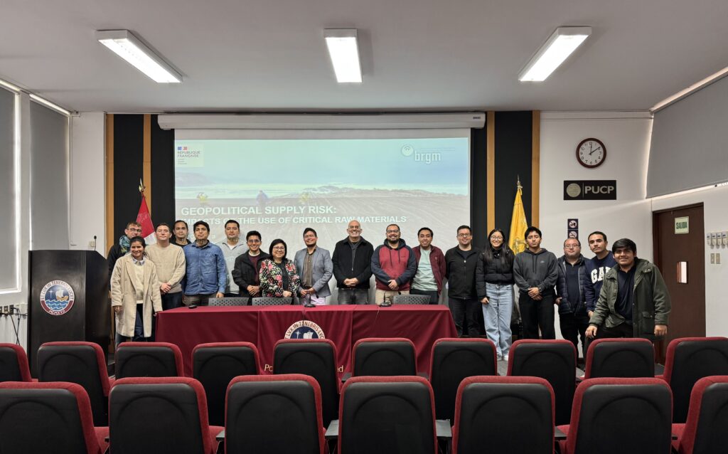 (Español) Geopolitical Supply Risk: Impactos del uso de materias primas críticas