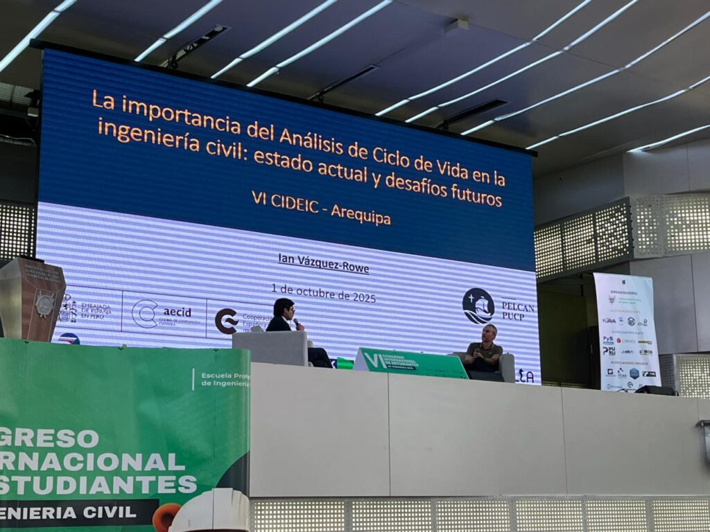 (Español) PELCAN participa en VI Congreso de Ingeniería Civil en Arequipa